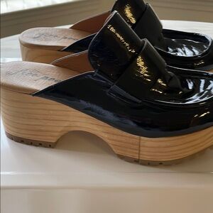 Free People Black and  Tan Clogs Mules with Wooden Sole Size 10 Made in Spain